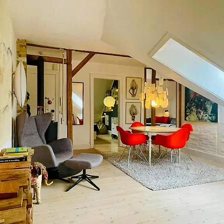 Renovated 1880s Flat High Up In Vesterbro Lejlighed *