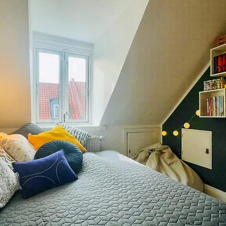 Renovated 1880s Flat High Up In Vesterbro Lejlighed